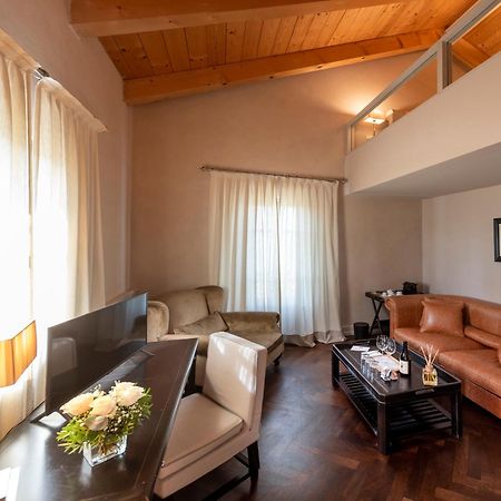 Villa Pattono Relais Costigliole d'Asti Luaran gambar