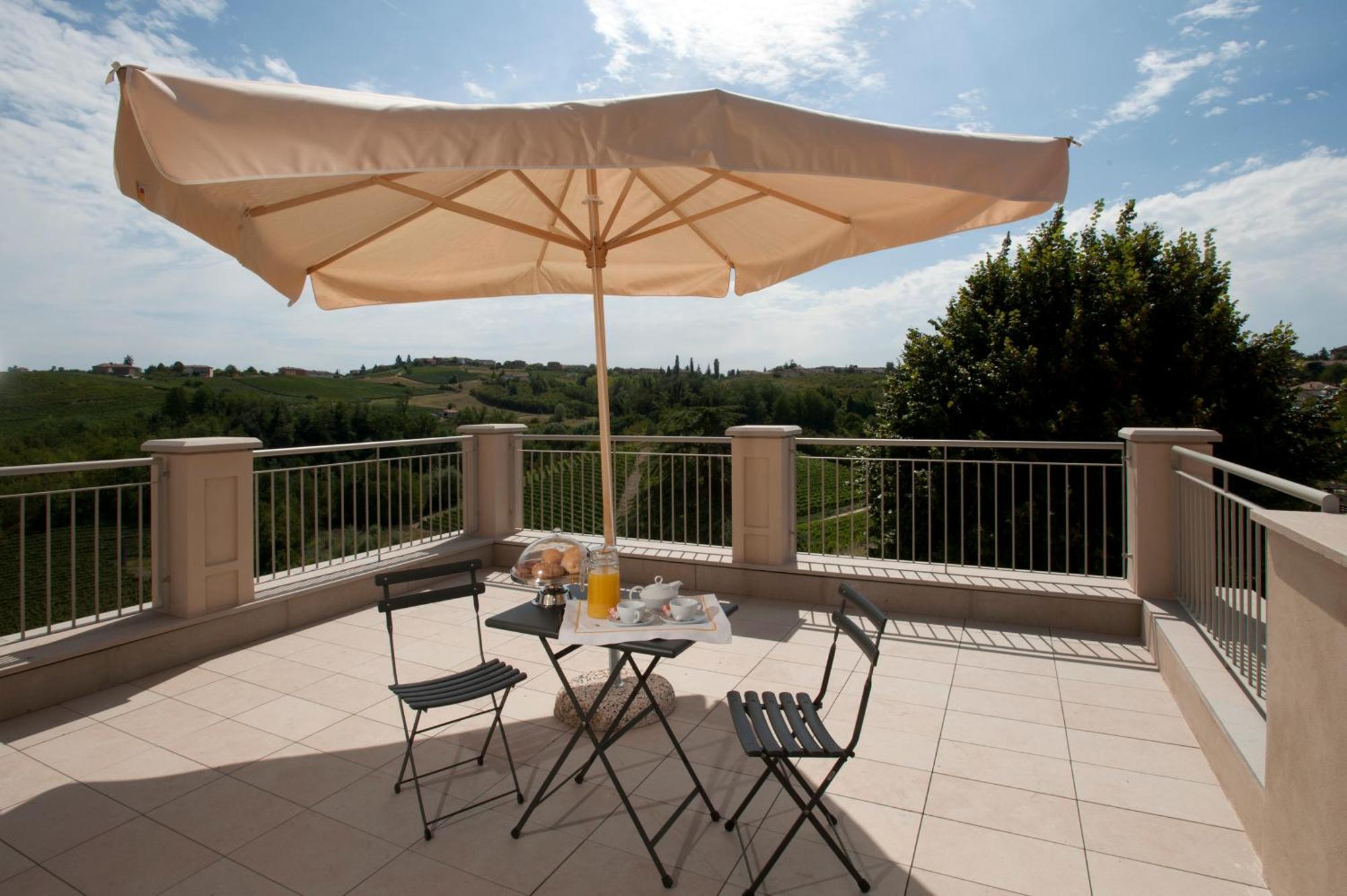 Villa Pattono Relais Costigliole d'Asti Luaran gambar