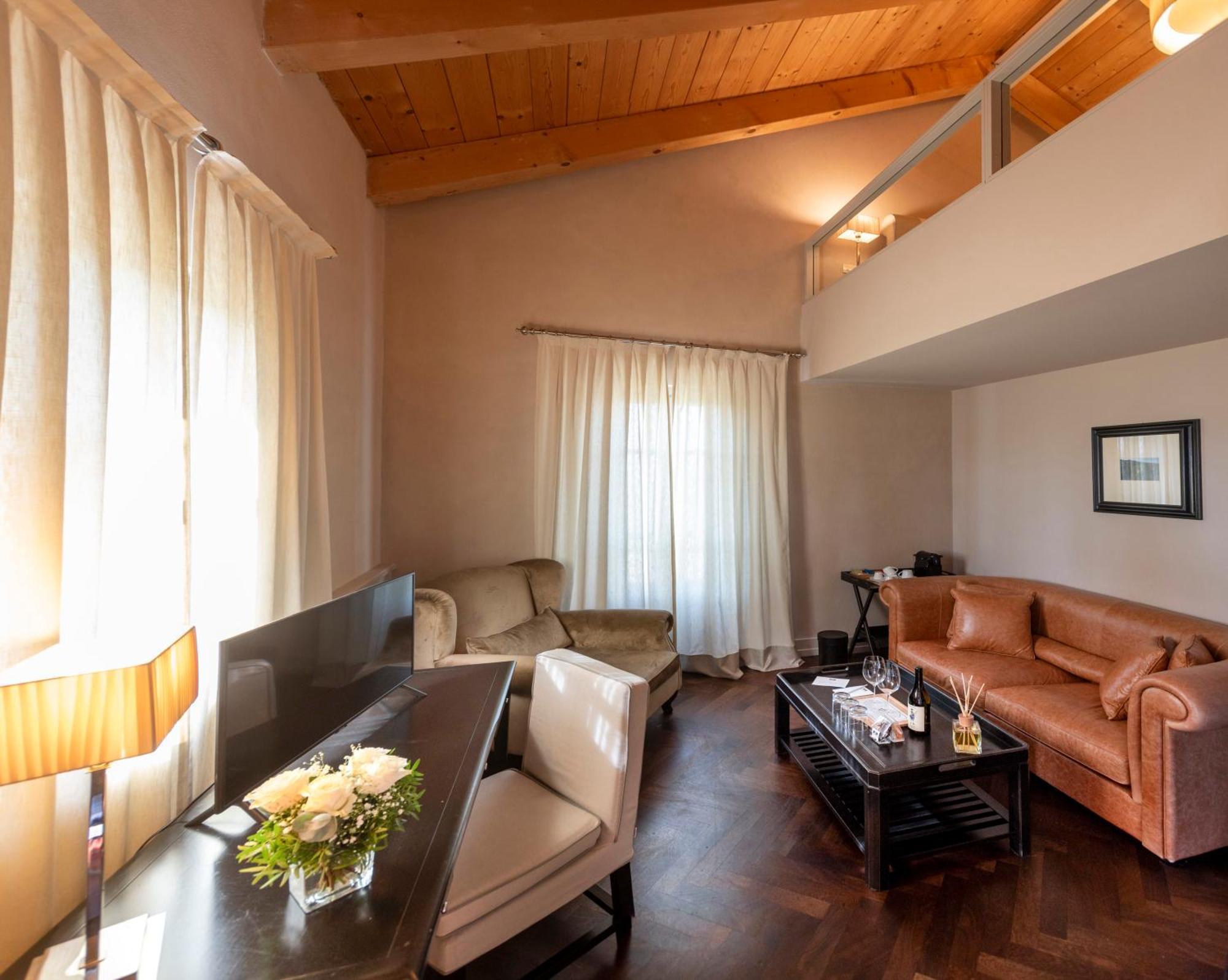 Villa Pattono Relais Costigliole d'Asti Luaran gambar